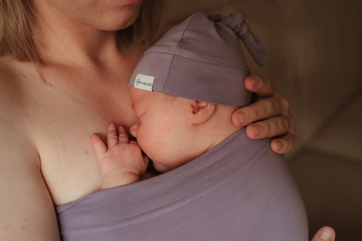 Newborn mutsje - top knot - Dusty Lilac