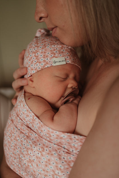 Newborn hat - top knot - Sweet Flower